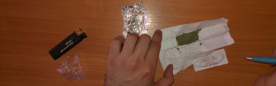 У Херсоні затримали молодика - докурився у під’їзді У Херсоні затримали молодика - докурився у під’їзді