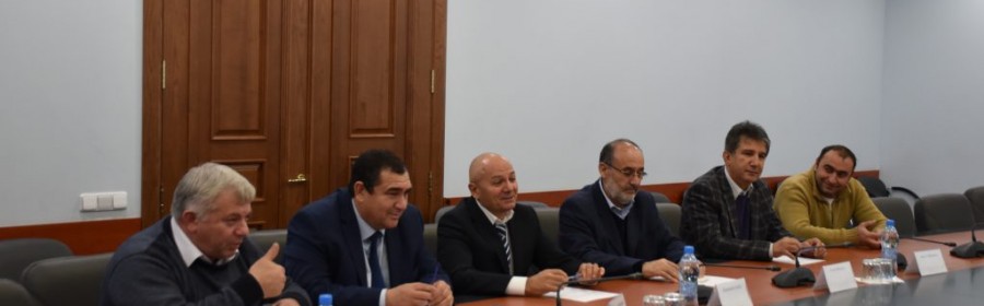 Турецькі інвестори засіють 2 тисячі га херсонської землі Турецькі інвестори засіють 2 тисячі га херсонської землі