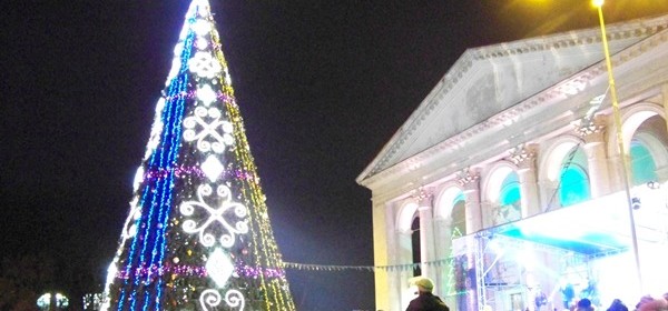 Оголосити весь список! Перелік зимових розваг у Херсоні. Оголосити весь список! Перелік зимових розваг у Херсоні.