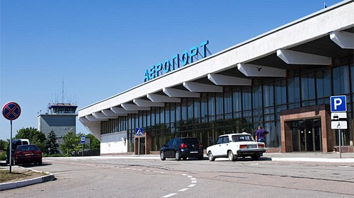 Херсонский аэропорт освободят от русского языка Херсонский аэропорт освободят от русского языка