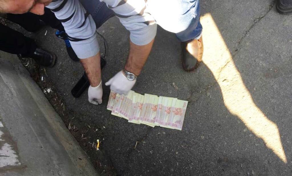 Хабар у Херсоні. Погорів правоохоронець