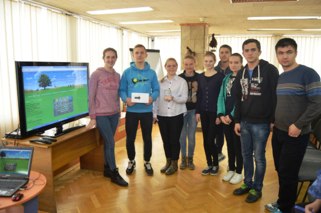 Учням херсонського інтернату розповіли про універсальність води