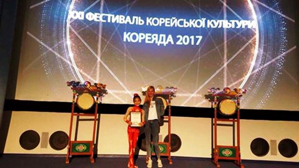 Новую международную победу привезли в Херсон артисты JinRoh