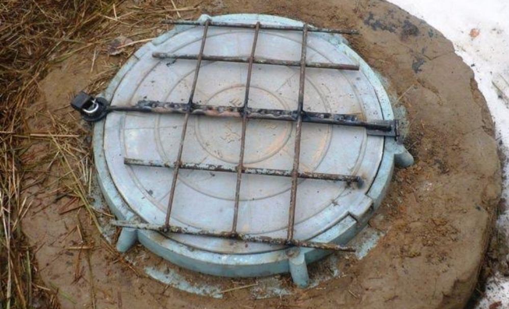 Херсонводоканал розпочав боротьбу з крадіями кришок люків Херсонводоканал розпочав боротьбу з крадіями кришок люків