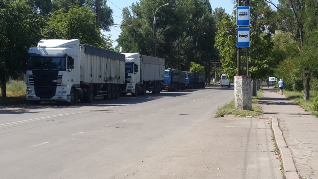 Херсонцам придется смириться с еще одной городской локацией зерновозов
