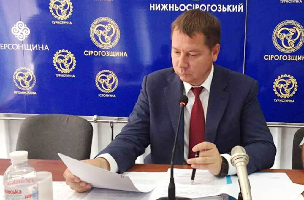 Херсонським дорогам винайшли нову панацею - територіальні дорожні фонди