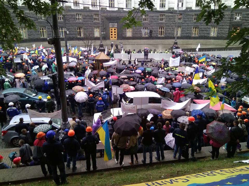 Херсонці теж можуть подати свій голос за єврономери на автівках (фото)