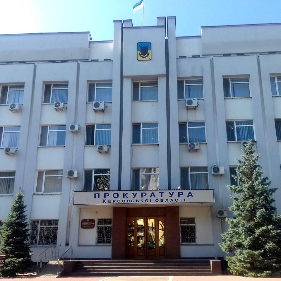 На Херсонщині прокуратура викрила сутенерів і вже передала до суду справу дорожніх грабіжників