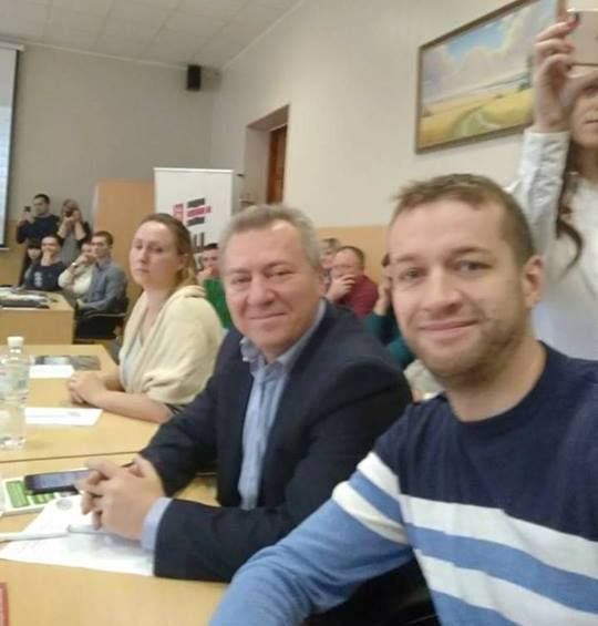 У херсонському сегменті фейсбук сьогодні - гучні звинувачення та спростування