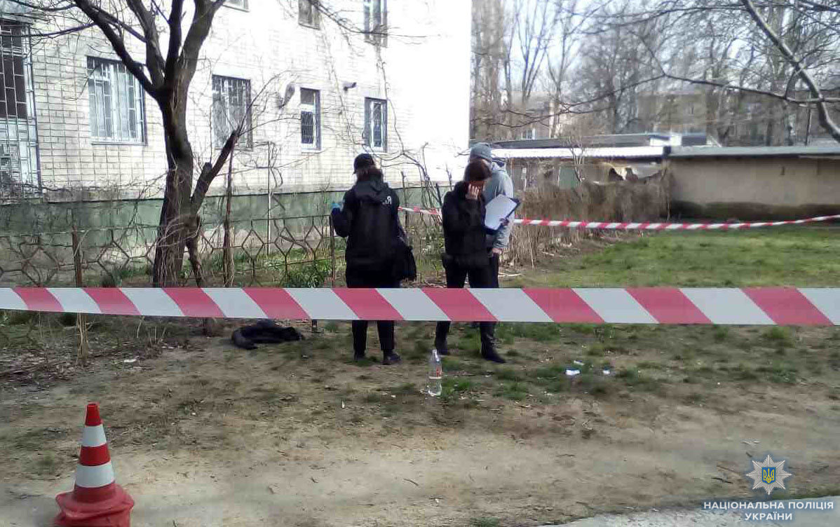 Херсонська поліція затримала чоловіка, який сьогодні стріляв у центрі міста