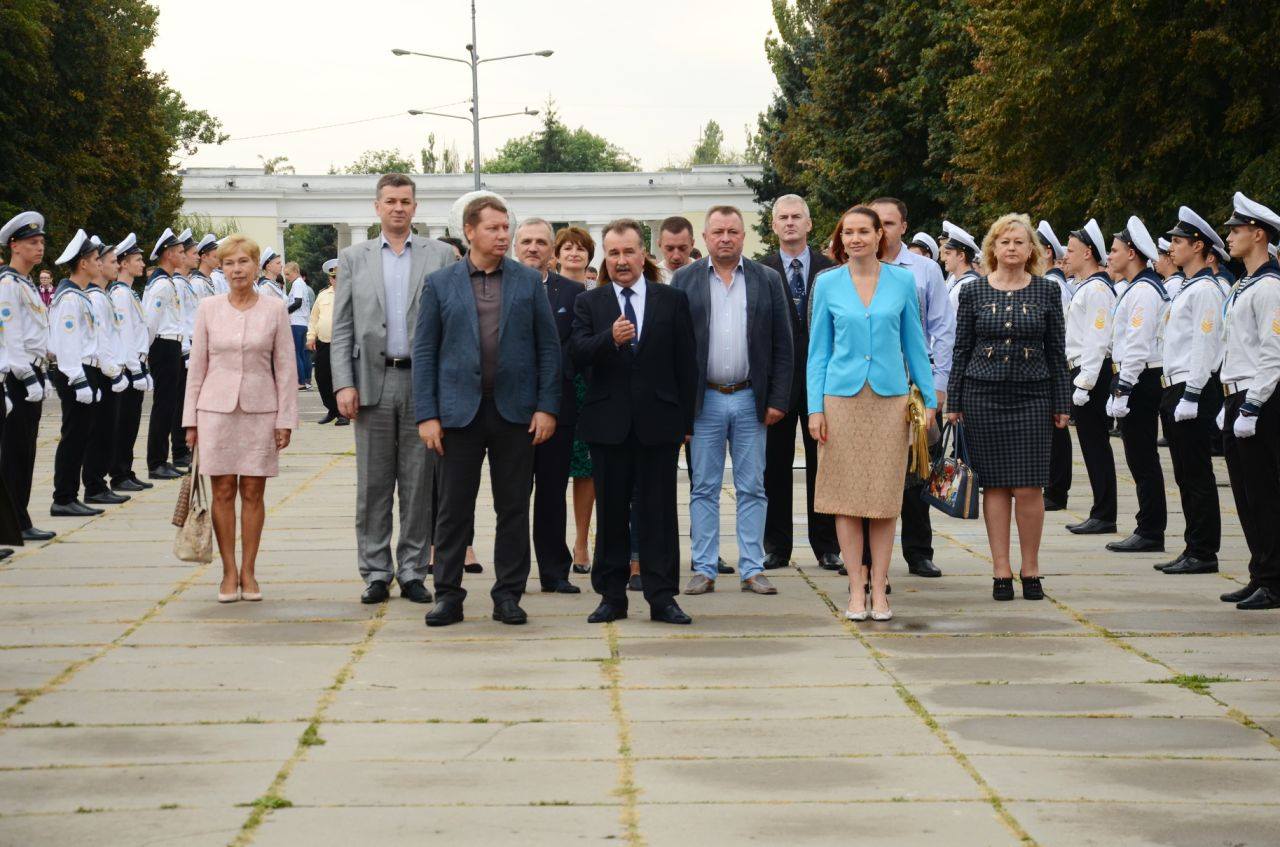 Суботнє свято пройшло під супроводом гарних херсонських моряків (ФОТО) Суботнє свято пройшло під супроводом гарних херсонських моряків (ФОТО)