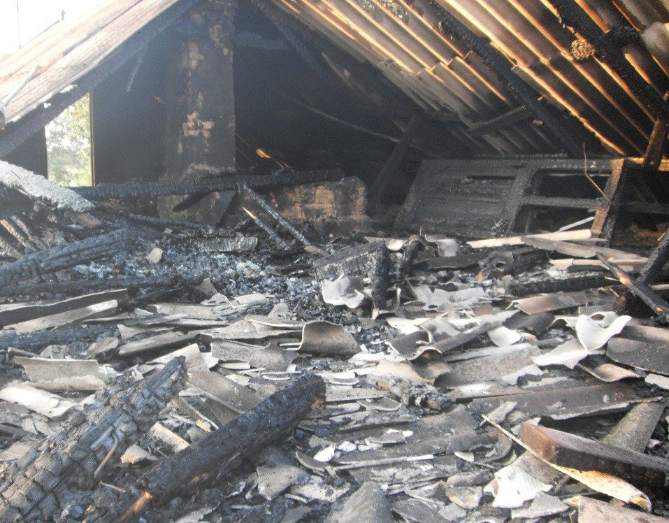 У Нововоронцовському районі вогнеборці ліквідували загорання даху у житловому будинку