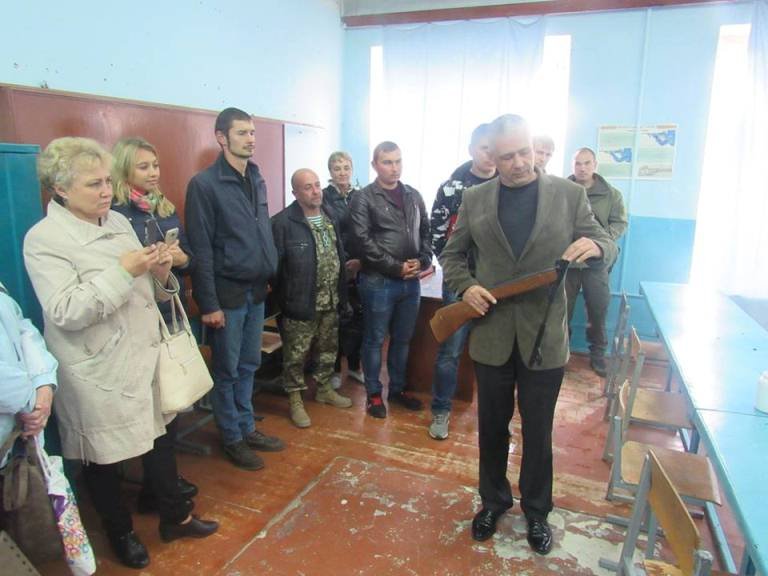 Херсонців навчили організовувати військово-патріотичну роботу в сучасних умовах