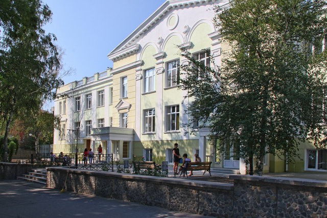 У Херсоні планують посилити фундамент будівлі поліклініки