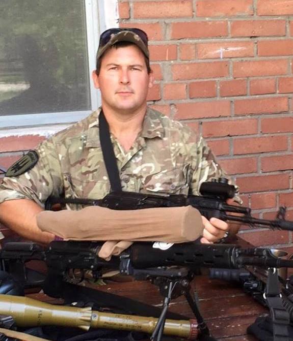 Великий і добрий, спокійний і сміливий - херсонці сумують і згадують загиблого Дениса Лошкарьова