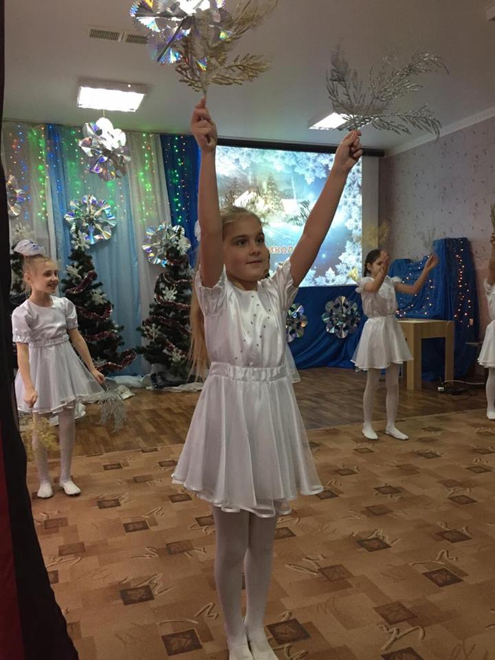 Лозинки не дістав ніхто:  особливі дітки Херсонщини отримали солодкі презенти та подарунки з нагоди свята (ФОТО)