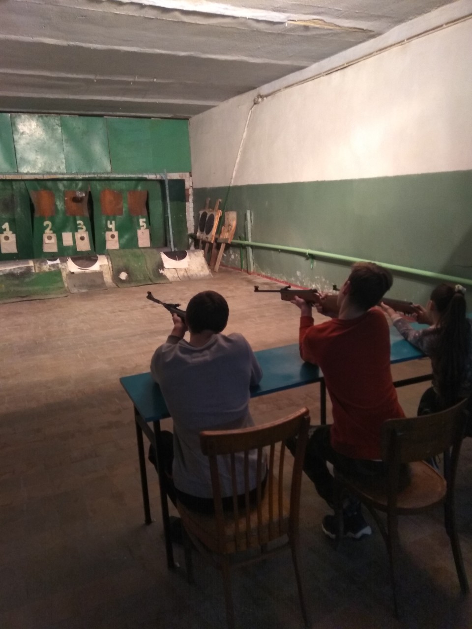 Херсонские школьники показывают результаты не тольки в учёбе - ученики ШГТ приняли участие в чемпионате по стрельбе (ФОТО)