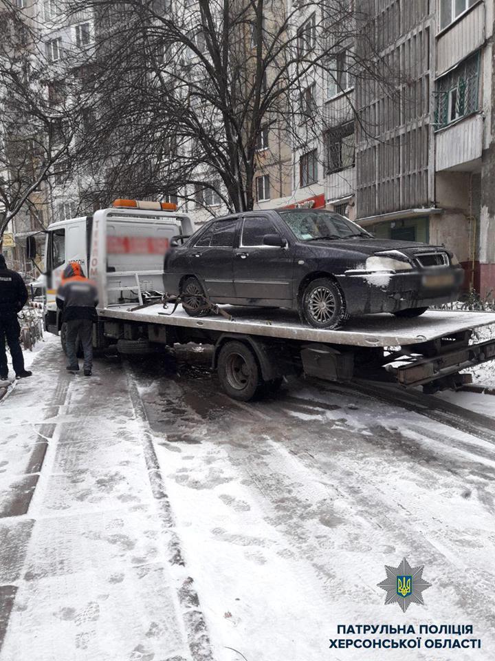 Херсонець хильнув пива та потрапив до рук патрульних