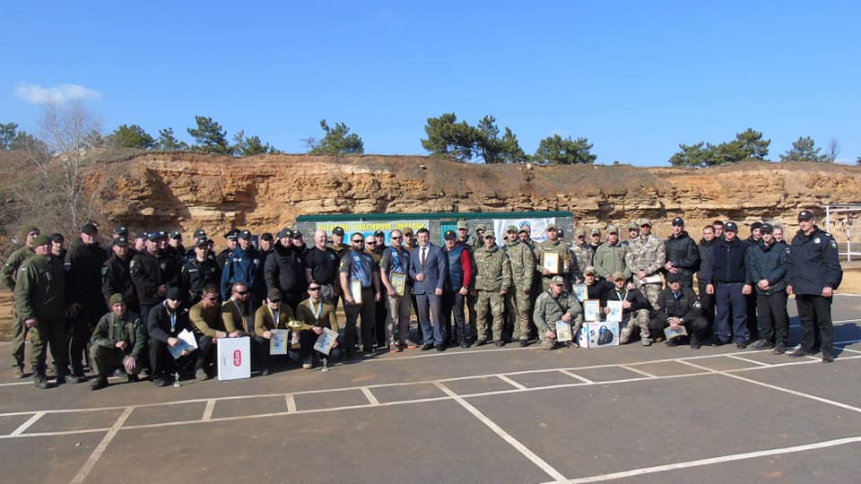Сьогодні у стрільбі позмагалися херсонські та миколаївські поліцейські, невдовзі наша область прийматиме Всеукраїнський чемпіонат