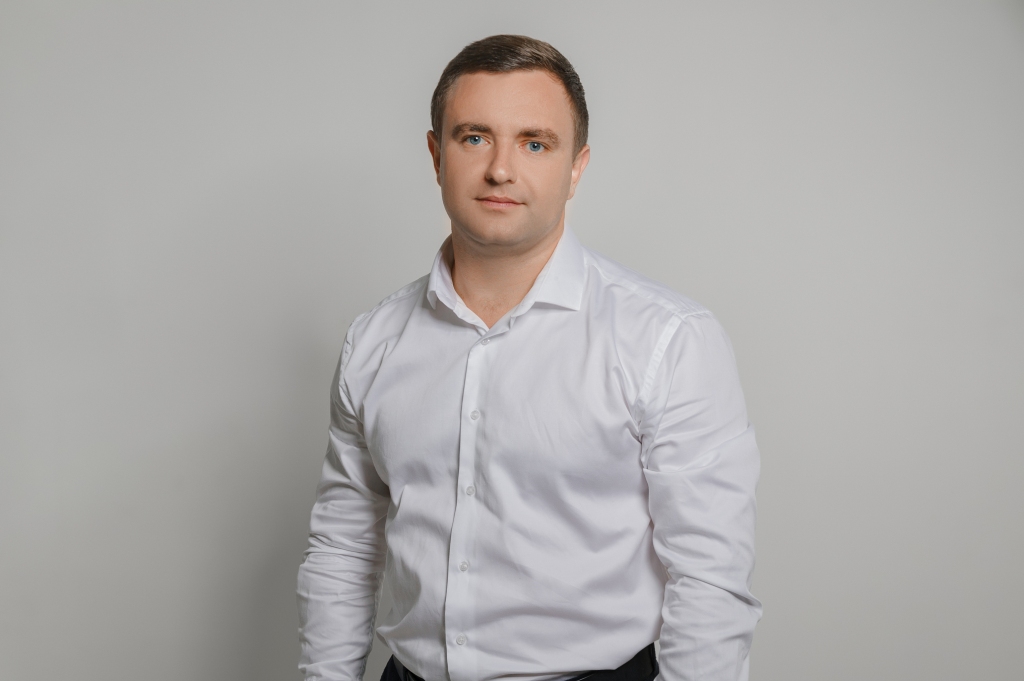 Олексій Ковальов: Не хочу бути депутатом, який перерізатиме «стрічечки» і виголошуватиме урочисті промови Олексій Ковальов: Не хочу бути депутатом, який перерізатиме «стрічечки» і виголошуватиме урочисті промови