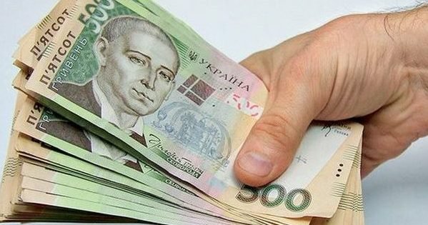 Інтернет-шахраї ошукали херсонців на 100 000 гривень Інтернет-шахраї ошукали херсонців на 100 000 гривень