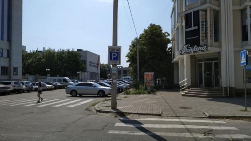 Херсонские парковки депутаты предлагают сделать бесплатными Херсонские парковки депутаты предлагают сделать бесплатными