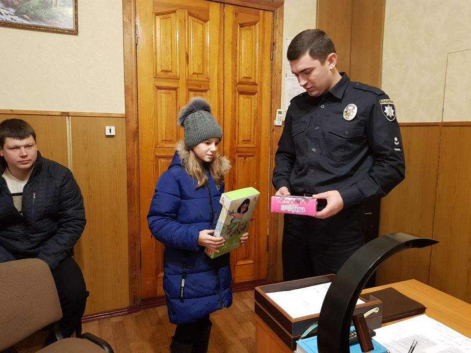 Верхньорогачицьке відділення поліції долучилось до святкового челенджу