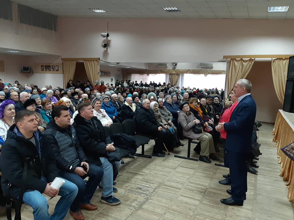 В Херсоне ветеранов-судостроителей поздравили с наступающими праздниками В Херсоне ветеранов-судостроителей поздравили с наступающими праздниками
