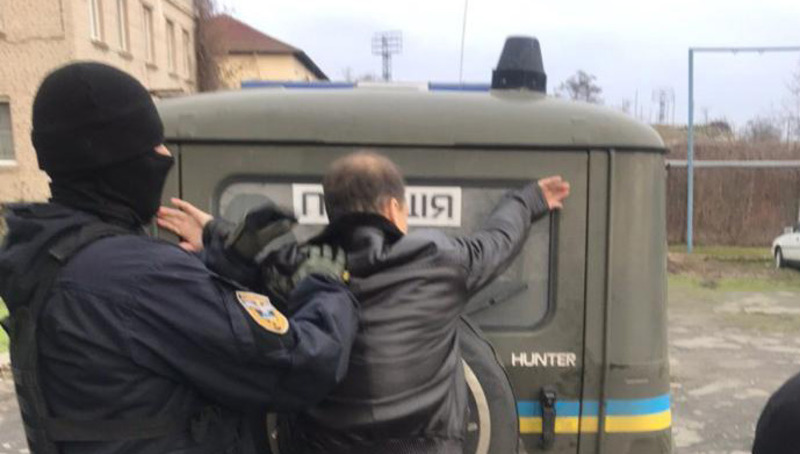 На Херсонщині поліцейські затримали розшукуваного Інтерполом «злодія в законі»