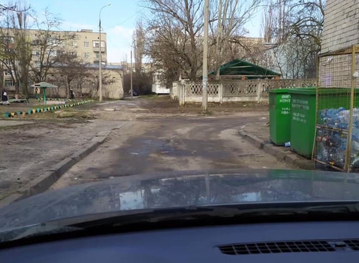 «Попробуйте сделать что-то не для себя, сделайте что-то для людей!», - возмущенная херсонка чиновникам «Попробуйте сделать что-то не для себя, сделайте что-то для людей!», - возмущенная херсонка чиновникам