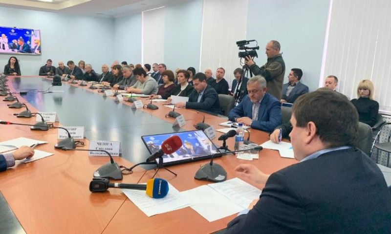 За неудачное поздравление сотрудниц чиновники Херсонской ОГА поплатились должностями