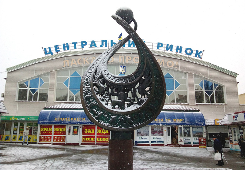 Відкриття Центрального ринку у Херсоні опинилося під великим питанням