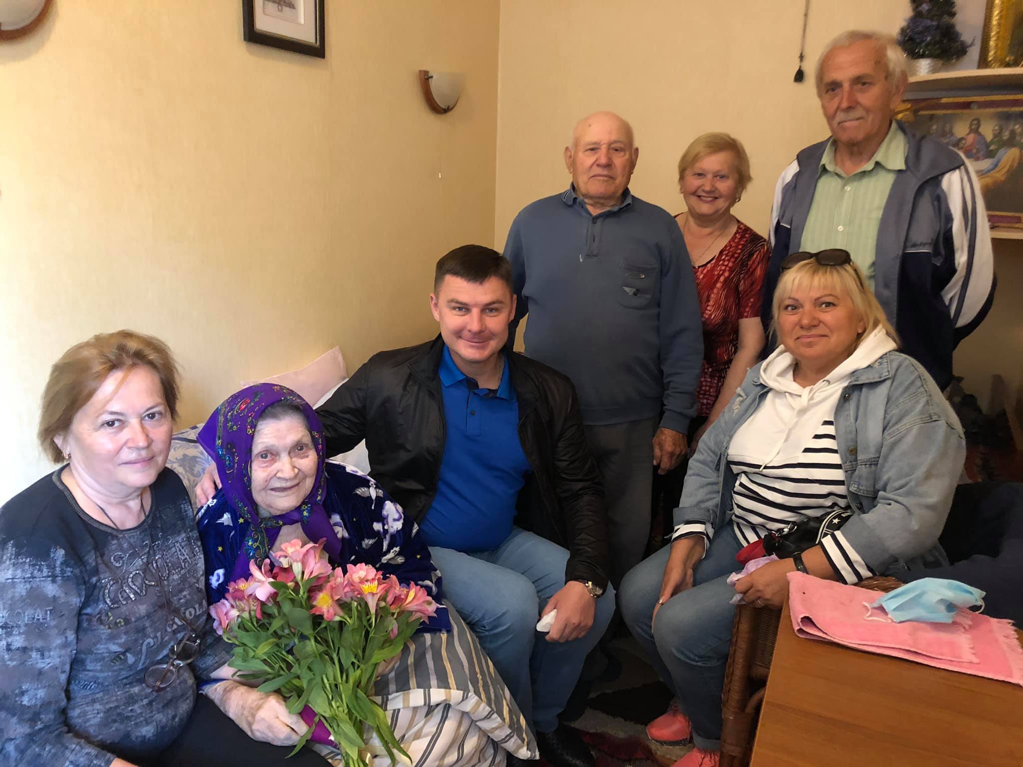 Мешканку Антонівки привітали з 90-річним ювілеєм