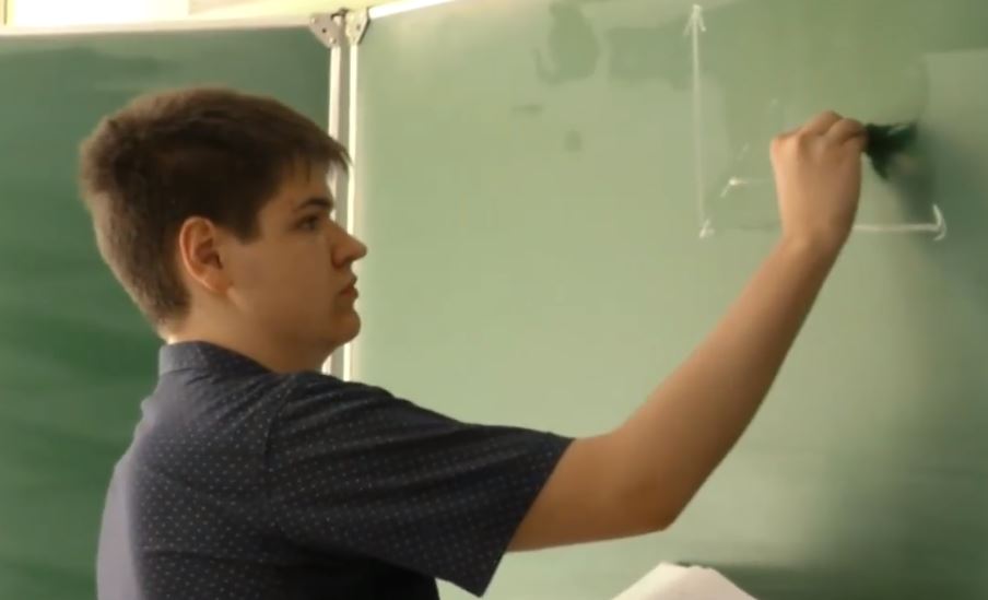 ЗНО з фізики на 200 балів склав випускник 30-ї школи Херсона