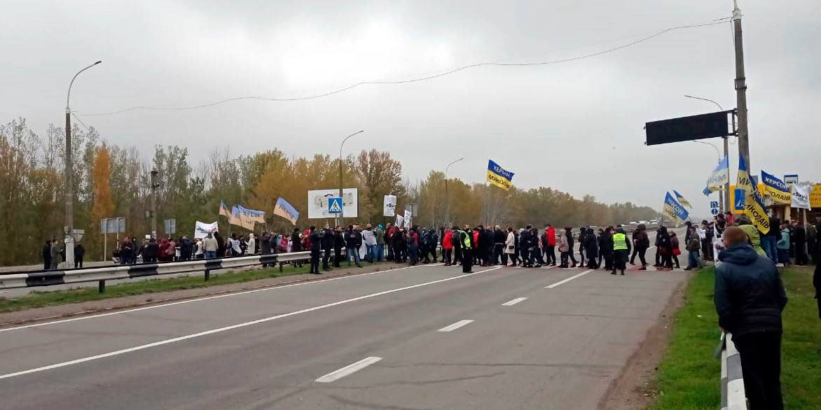 Поліцейські забезпечують охорону публічного порядку під час проведення акцій підприємців Херсонщини