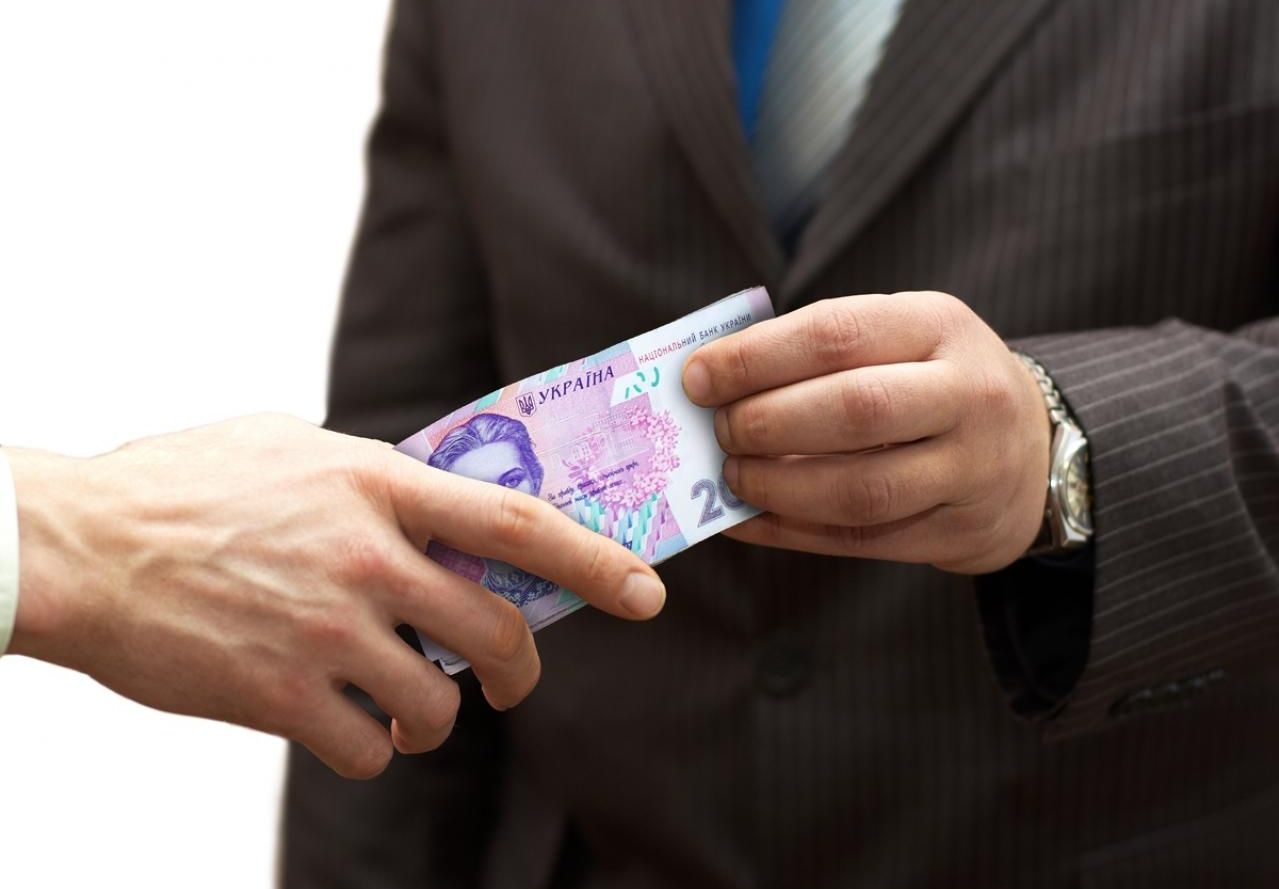 Некоторых херсонских председателей ОСМД заподозрили в подкупе избирателей в пользу одного из кандидатов в мэры