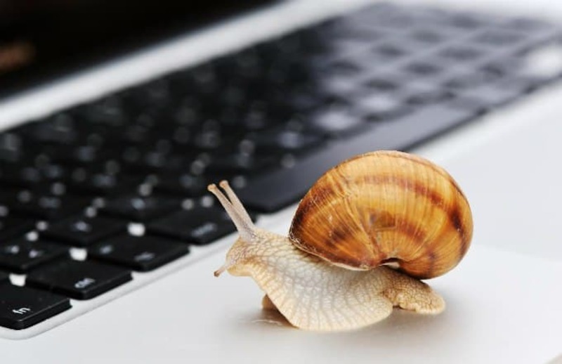 Почему ноутбук медленно работает?