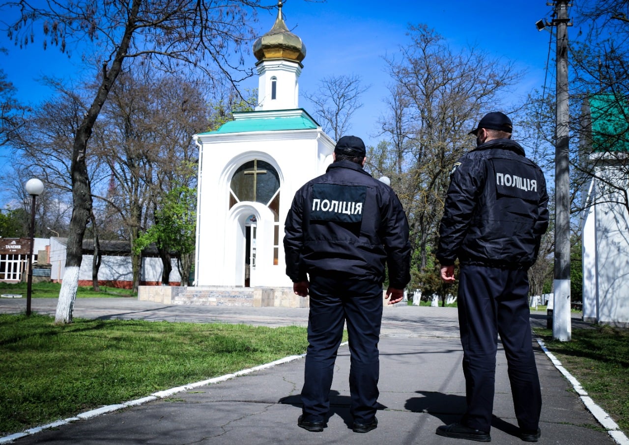 Більше тисячі правоохоронців забезпечуватимуть порядок та безпеку херсонців під час травневих свят