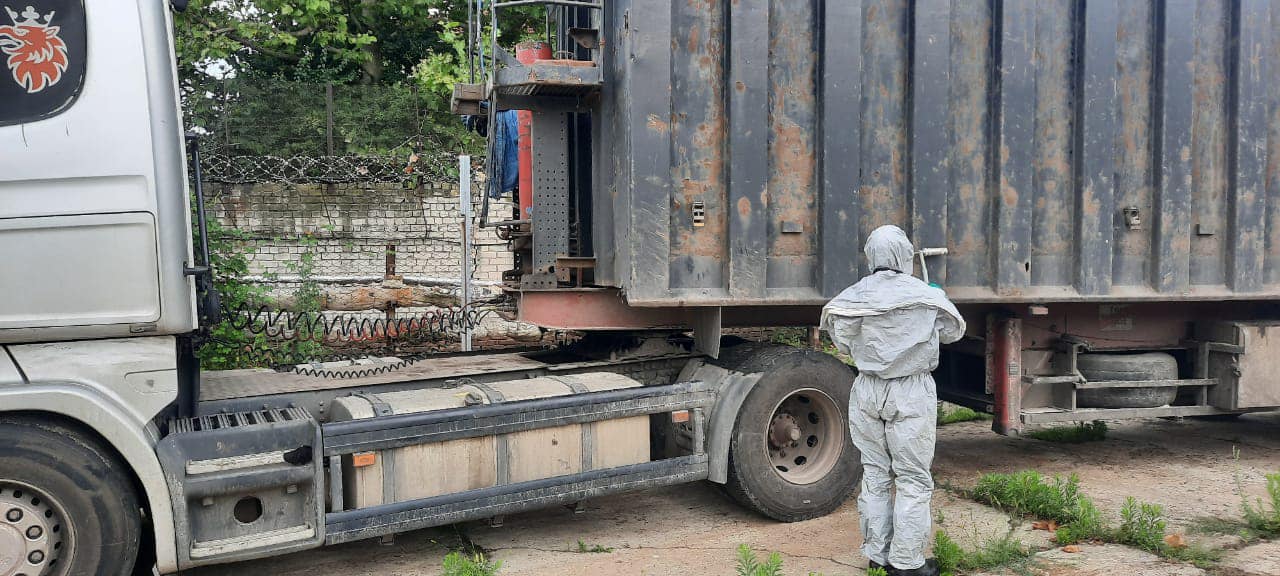 Радіаційний фон металобрухту, який доставили у Херсонський морпорт, у 5 разів перевищує допустиму норму