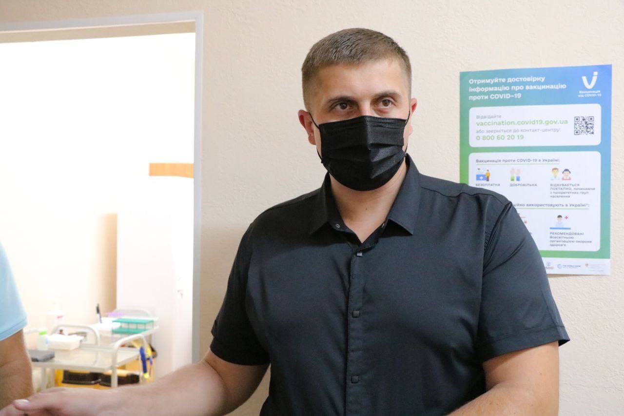 Голова Херсонської ОДА перевірив роботу всіх 10 центрів масової вакцинації