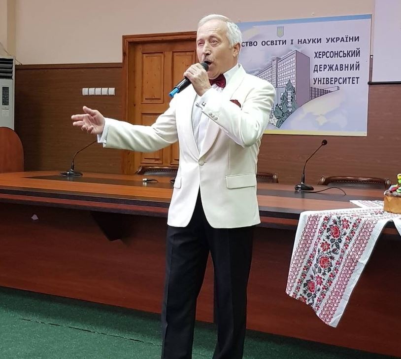 Известному херсонскому певцу Виктору Гурбе присвоено звание 