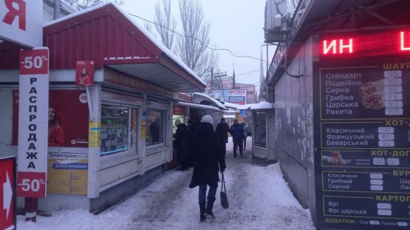 Хто у Херсоні прибиратиме наслідки демонтажу незаконних МАФів