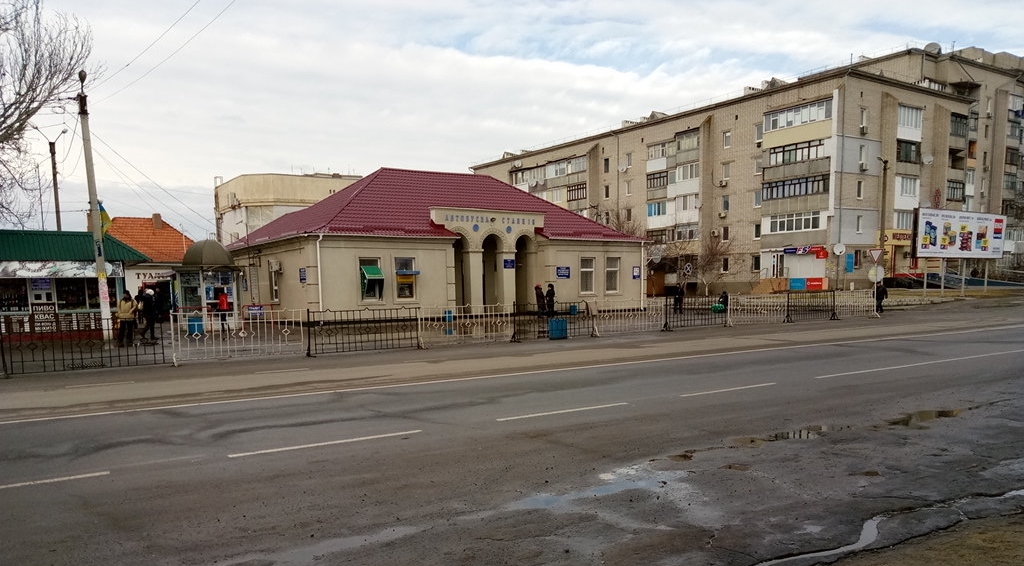 Каховська автобусна станція відновила свою роботу