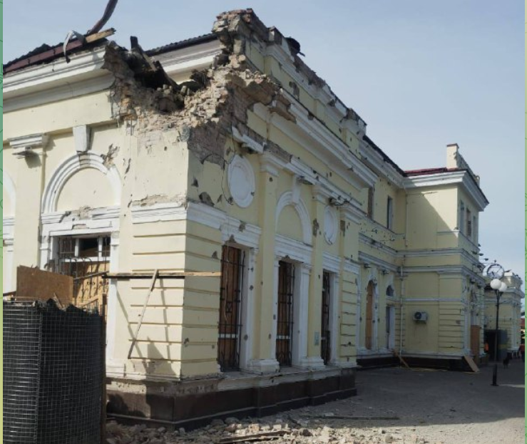 У Херсоні внаслідок обстрілу пошкоджено залізничний вокзал