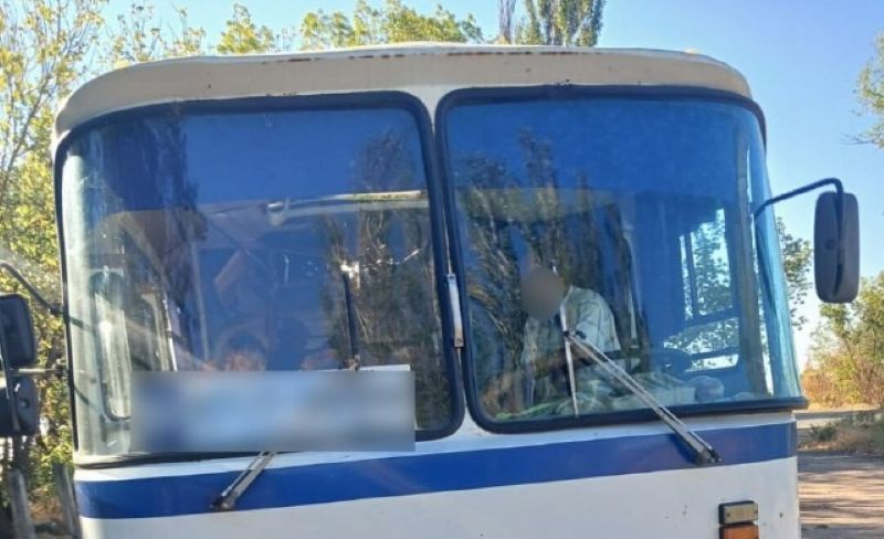 Під удар безпілотника потрапив маршрутний автобус