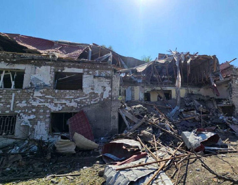 Російські війська завдали удару по району залізничного вокзалу в Херсоні